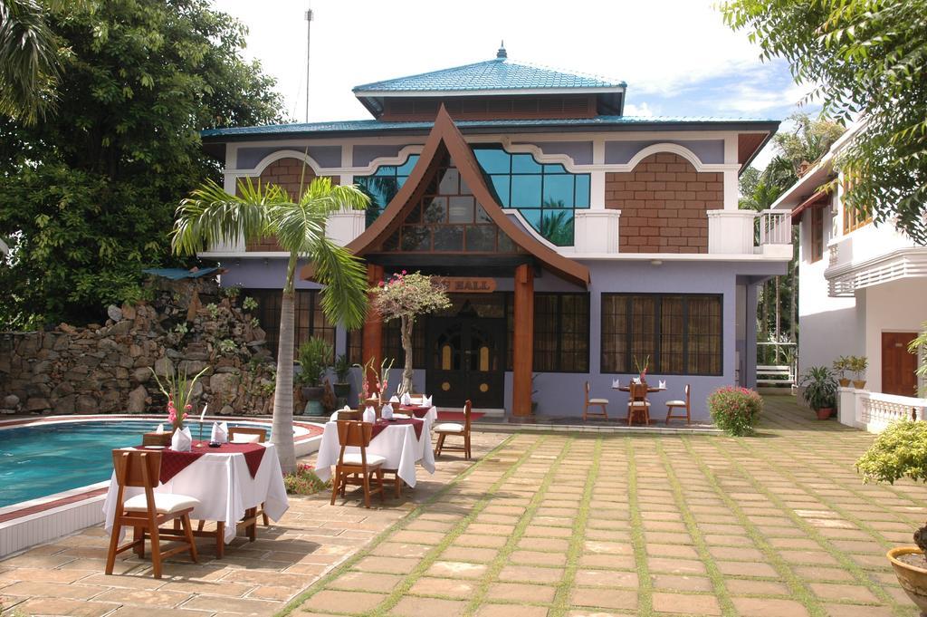 Emerald Land Hotel Mandalay Bagian luar foto