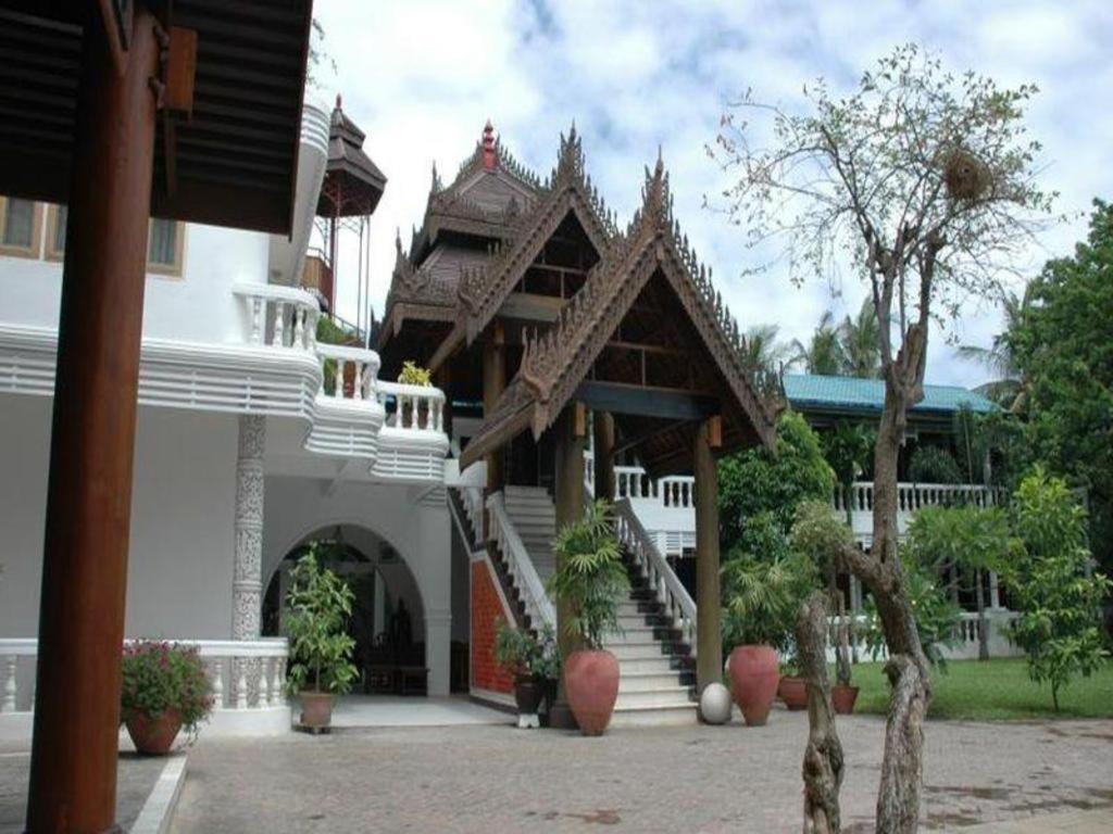 Emerald Land Hotel Mandalay Bagian luar foto