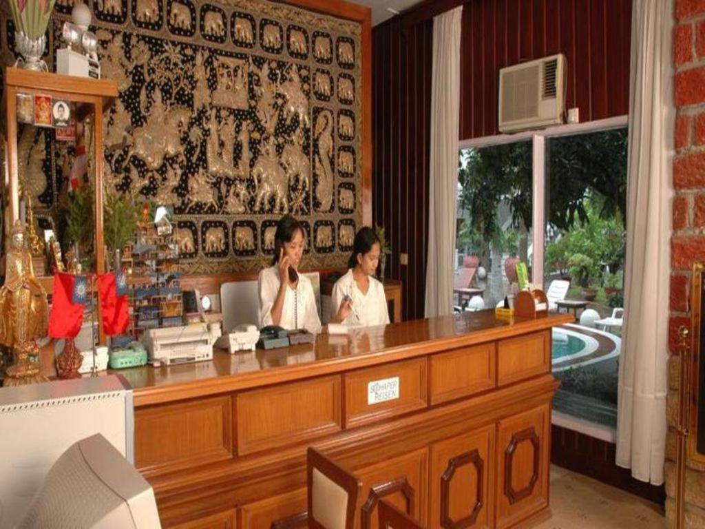 Emerald Land Hotel Mandalay Bagian luar foto