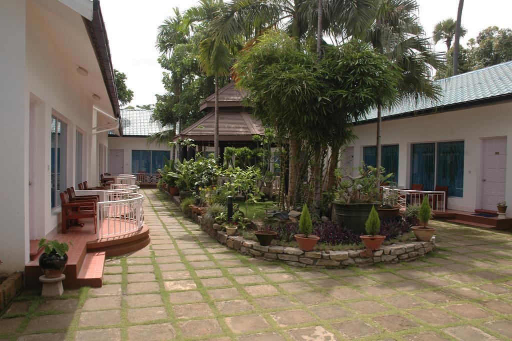 Emerald Land Hotel Mandalay Bagian luar foto