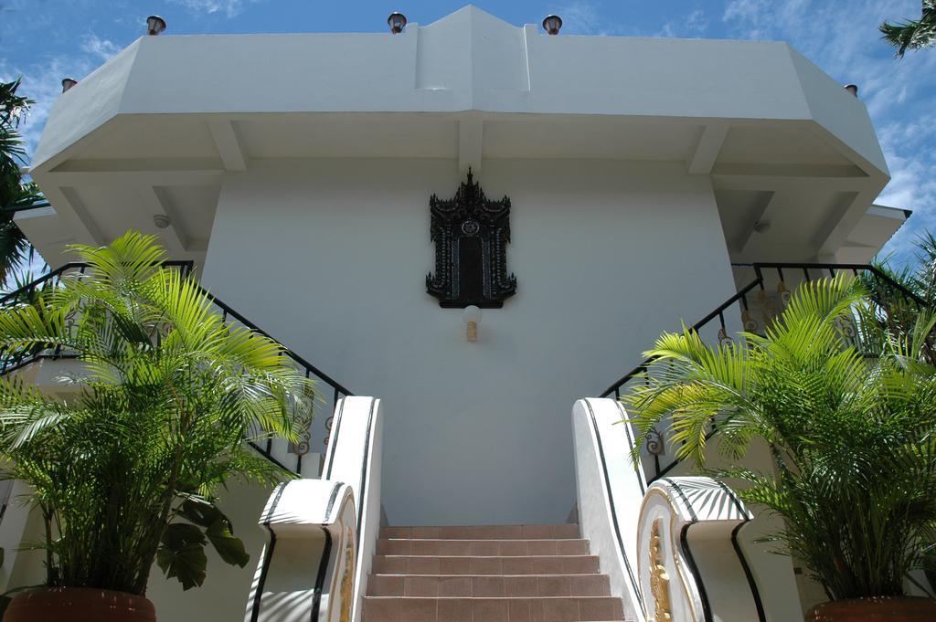 Emerald Land Hotel Mandalay Bagian luar foto