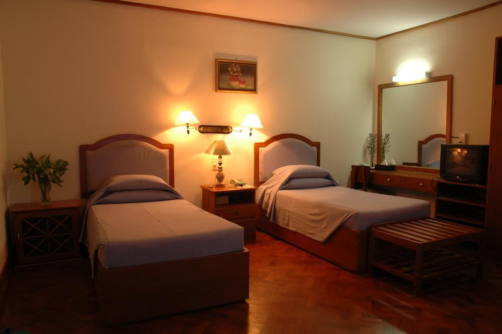 Emerald Land Hotel Mandalay Ruang foto