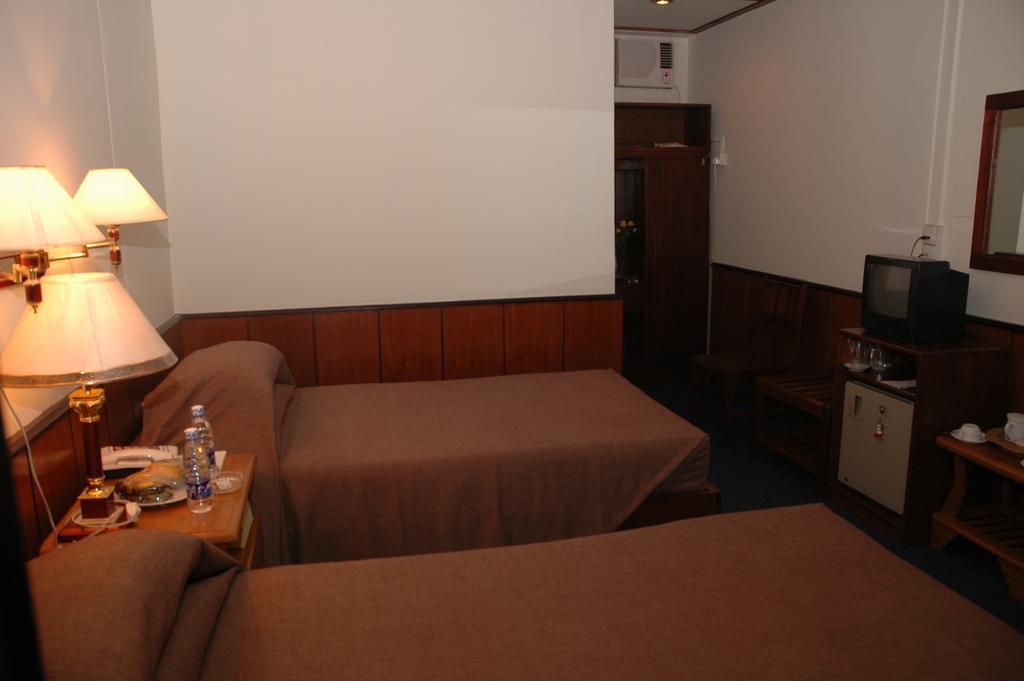 Emerald Land Hotel Mandalay Ruang foto