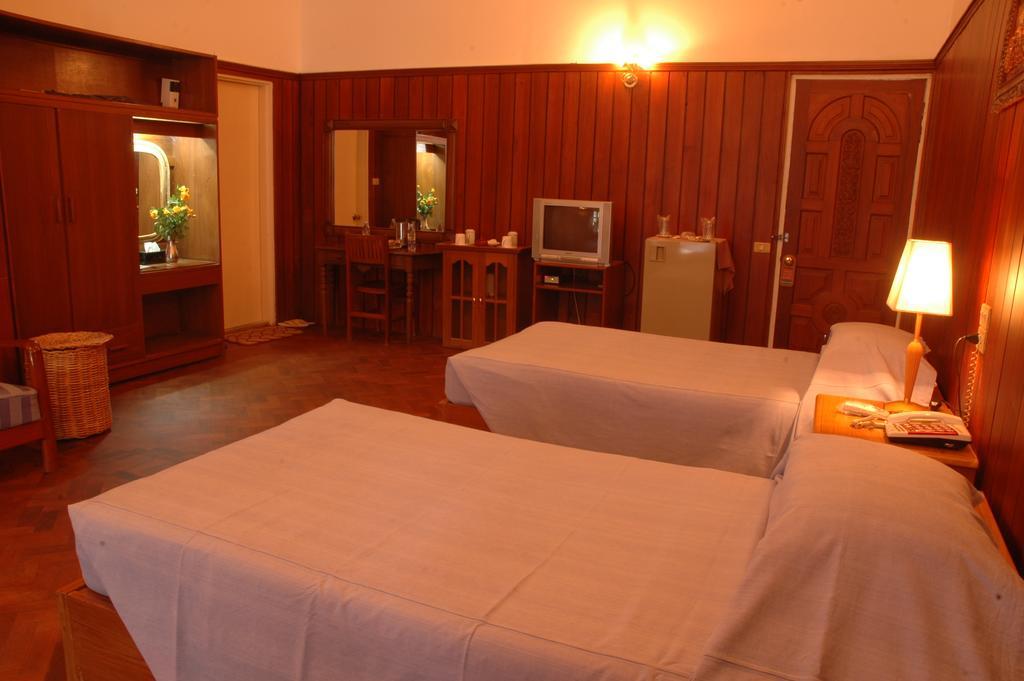 Emerald Land Hotel Mandalay Ruang foto